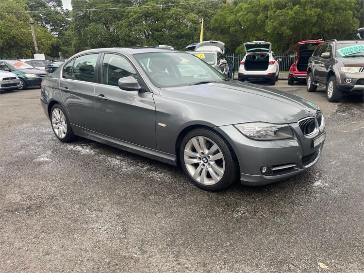 2011 BMW 3 Series Sedan 320i Lifestyle E90 MY11
