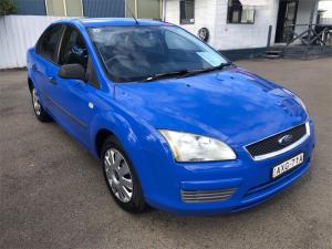 2005 Ford Focus Sedan CL LS