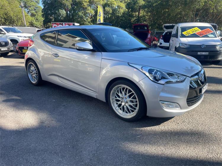 2013 Hyundai Veloster Hatchback + FS3
